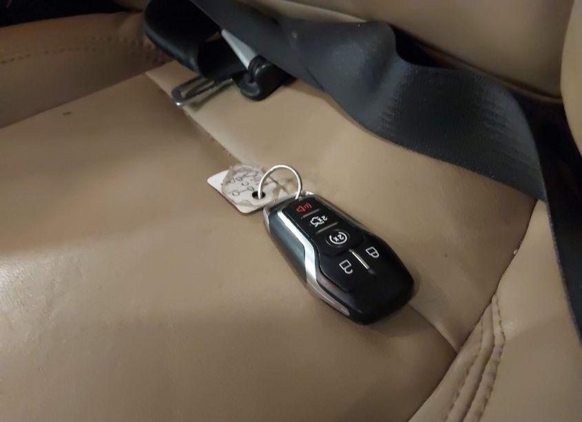 Photo 11 of 2016 Ford Explorer XLT (VIN 1FM5K8D80GGA47914)