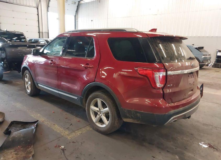 Photo 3 of 2016 Ford Explorer XLT (VIN 1FM5K8D80GGA47914)