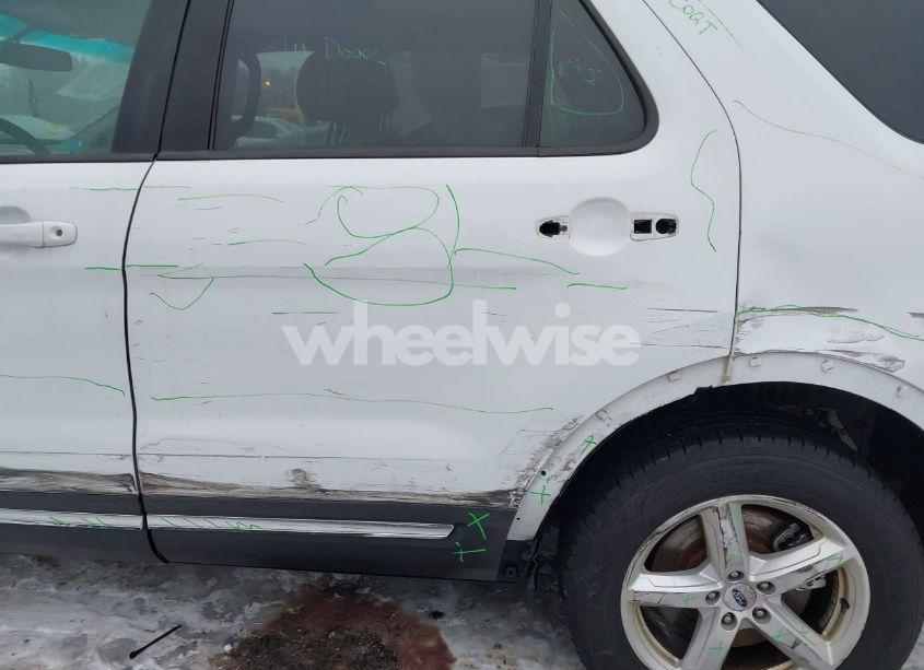 Photo 19 of 2016 Ford Explorer XLT (VIN 1FM5K8D80GGB66756)