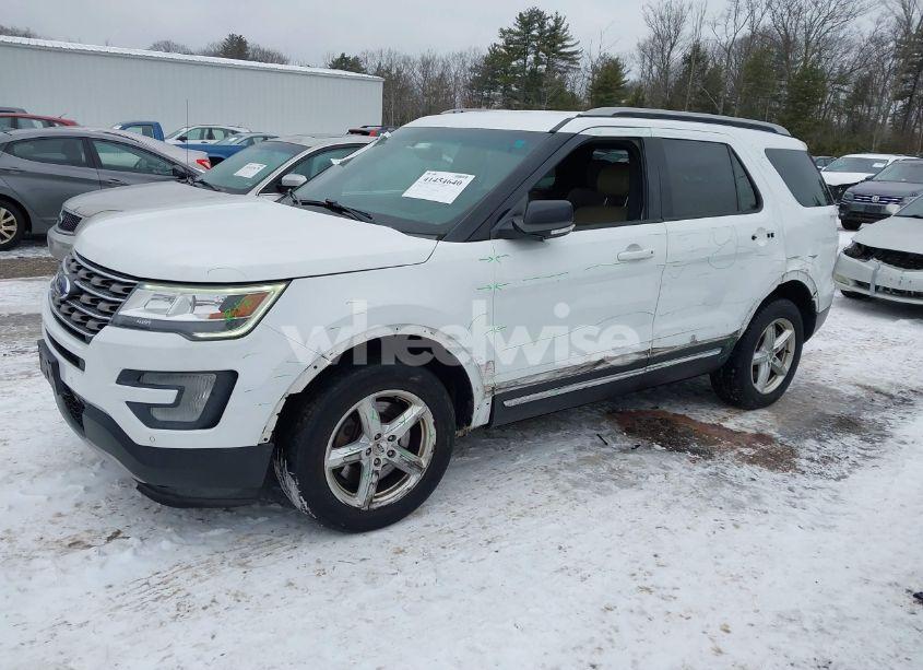 Photo 2 of 2016 Ford Explorer XLT (VIN 1FM5K8D80GGB66756)