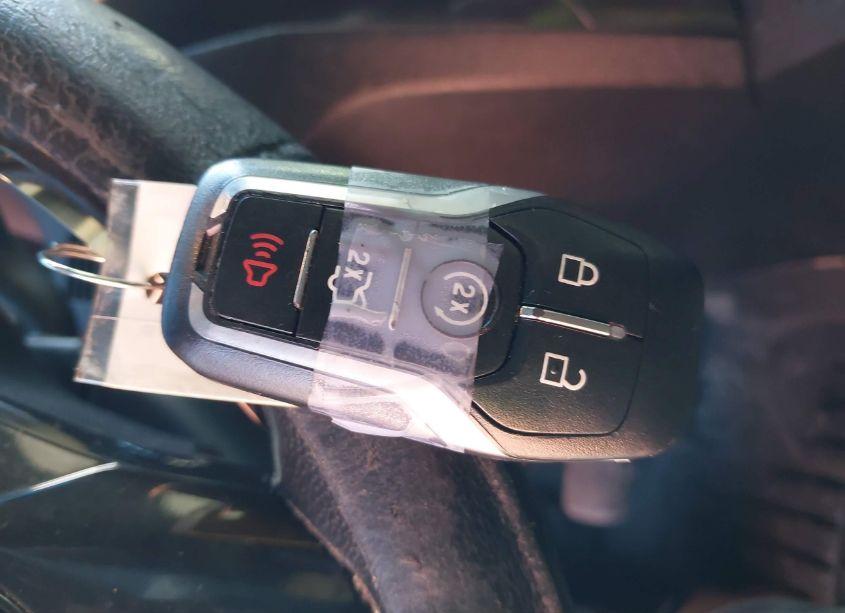 Photo 11 of 2016 Ford Explorer XLT (VIN 1FM5K8D80GGC27328)