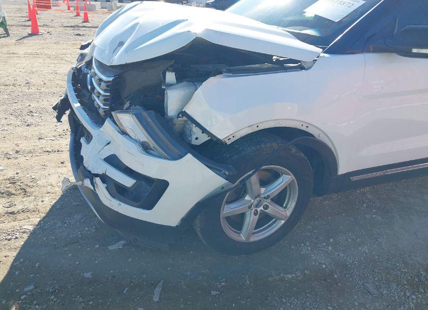 Photo 17 of 2016 Ford Explorer XLT (VIN 1FM5K8D80GGC27328)