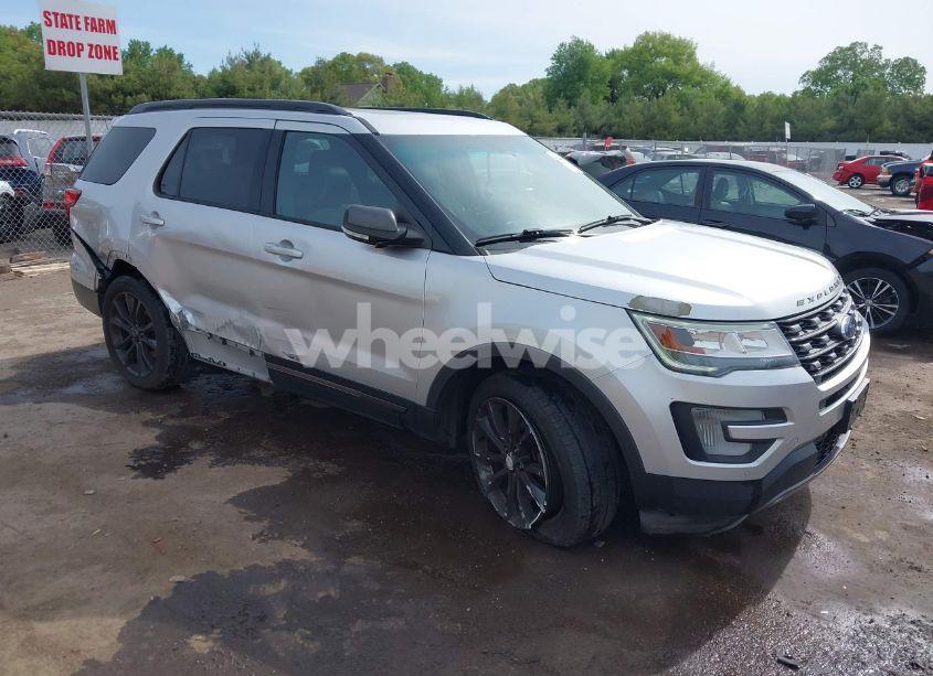 2017 Ford Explorer XLT (VIN 1FM5K8D80HGA02103) main photo