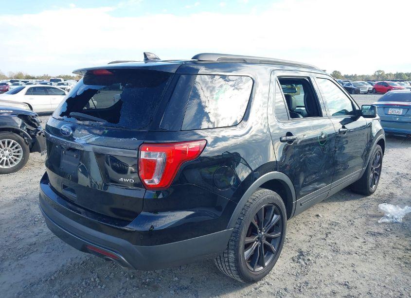 Photo 6 of 2017 Ford Explorer XLT (VIN 1FM5K8D80HGA52662)
