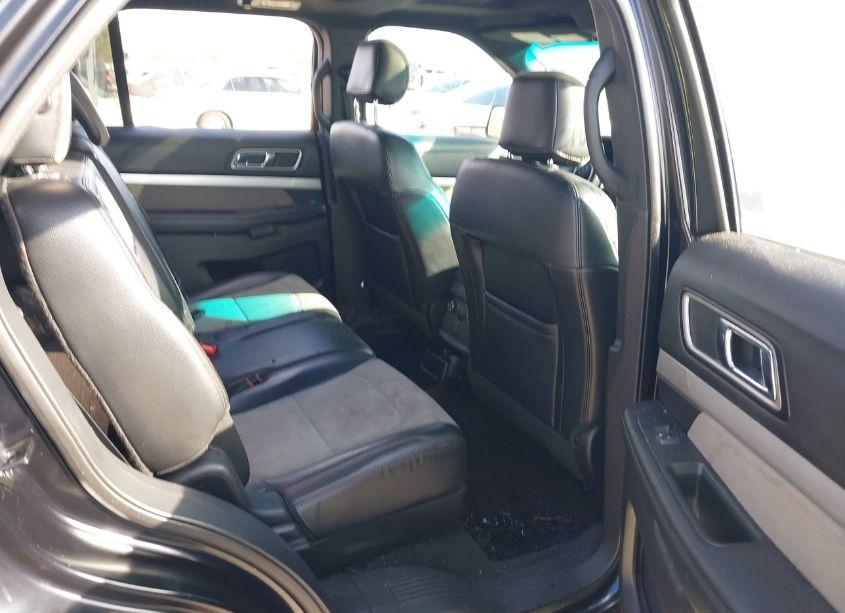 Photo 8 of 2017 Ford Explorer XLT (VIN 1FM5K8D80HGA52662)