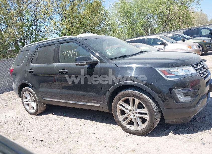 Photo 13 of 2017 Ford Explorer XLT (VIN 1FM5K8D80HGA98038)