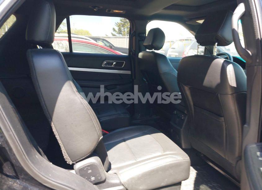 Photo 8 of 2017 Ford Explorer XLT (VIN 1FM5K8D80HGA98038)