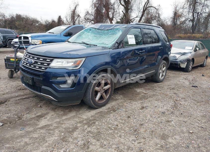 Photo 2 of 2017 Ford Explorer XLT (VIN 1FM5K8D80HGB66290)