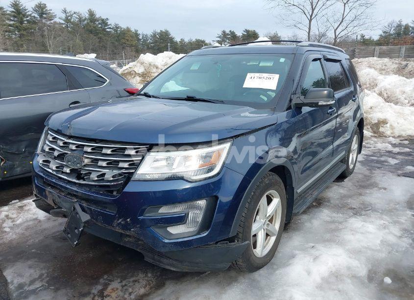 Photo 2 of 2017 Ford Explorer XLT (VIN 1FM5K8D80HGC28142)