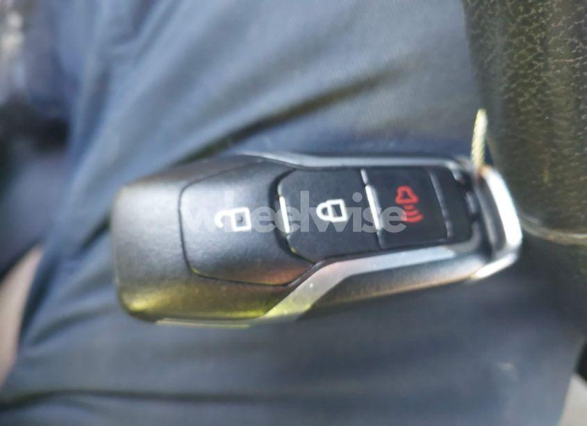 Photo 11 of 2017 Ford Explorer XLT (VIN 1FM5K8D80HGC58144)