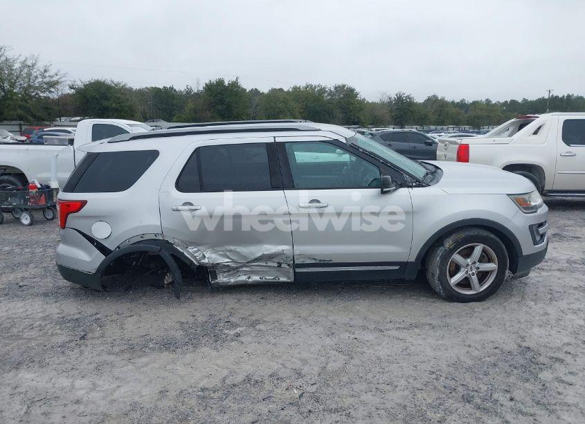 Photo 14 of 2017 Ford Explorer XLT (VIN 1FM5K8D80HGD17483)