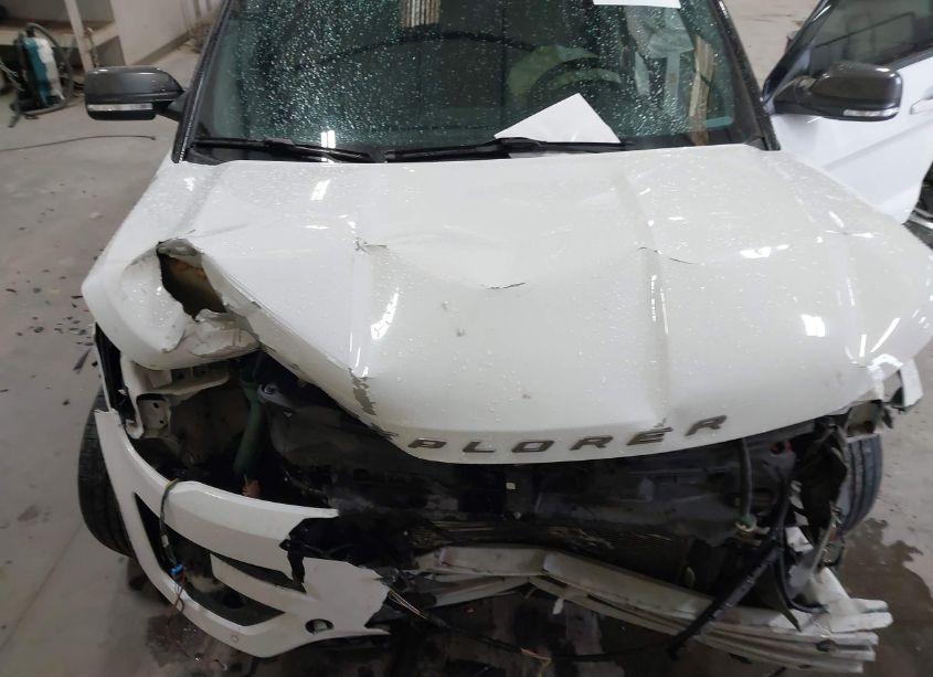 Photo 10 of 2017 Ford Explorer XLT (VIN 1FM5K8D80HGD66439)