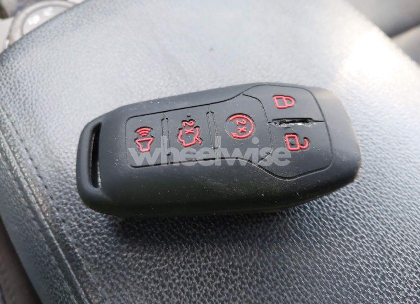 Photo 11 of 2017 Ford Explorer XLT (VIN 1FM5K8D80HGD73259)