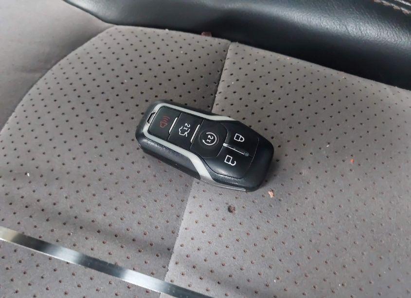 Photo 11 of 2017 Ford Explorer XLT (VIN 1FM5K8D80HGD81782)