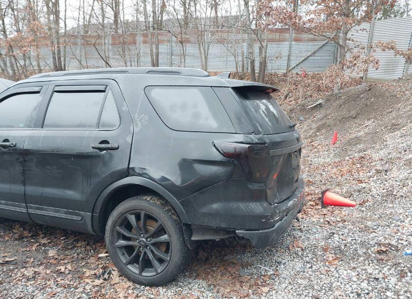 Photo 12 of 2017 Ford Explorer XLT (VIN 1FM5K8D80HGD81782)