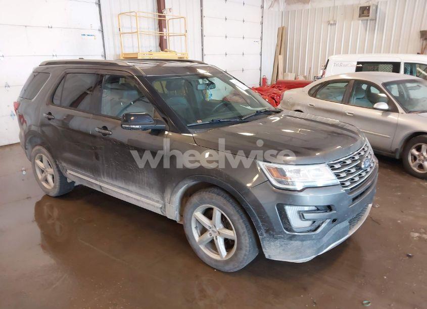 2017 Ford Explorer XLT (VIN 1FM5K8D80HGD83712) main photo