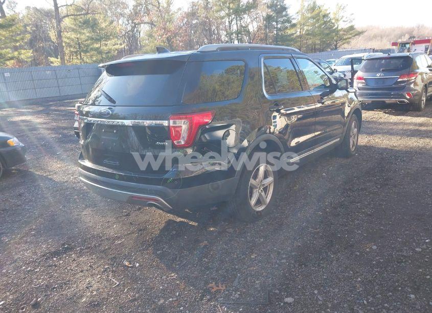 Photo 4 of 2017 Ford Explorer XLT (VIN 1FM5K8D80HGE31578)