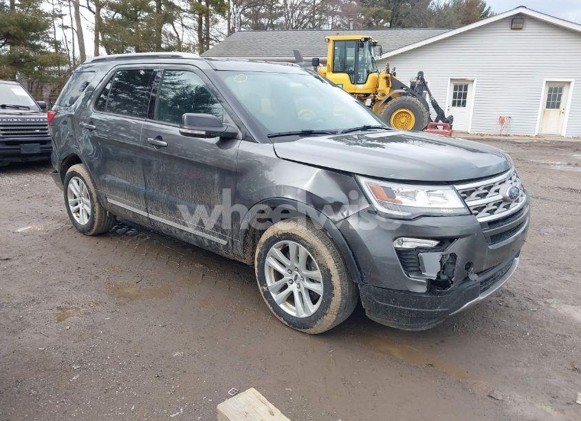 2018 Ford Explorer XLT (VIN 1FM5K8D80JGA40873) main photo