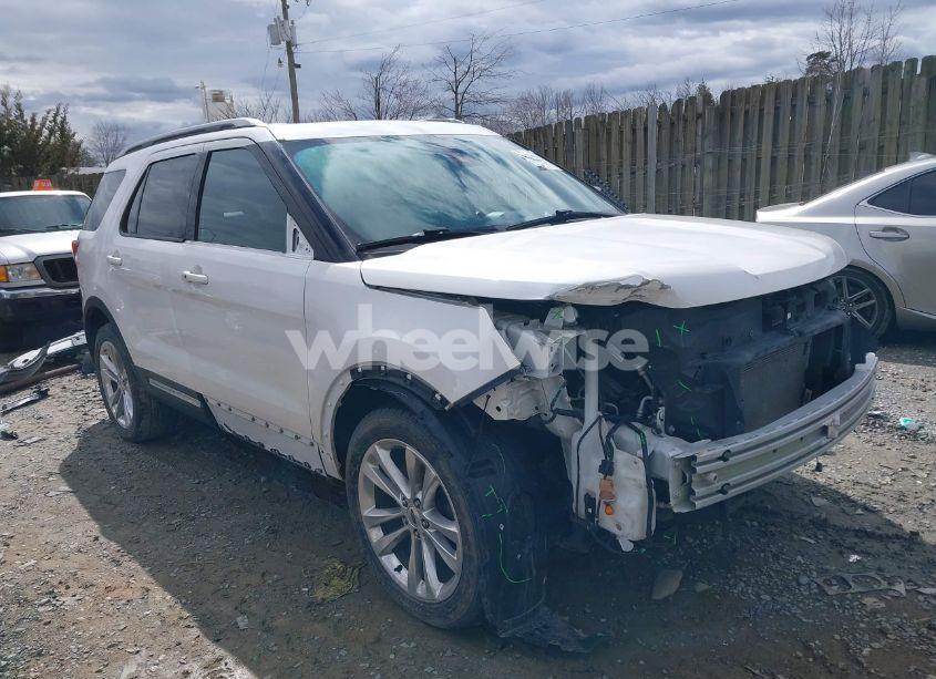2018 Ford Explorer XLT (VIN 1FM5K8D80JGC21343) main photo