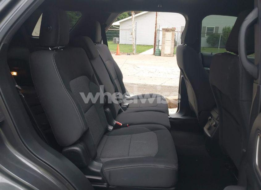 Photo 8 of 2018 Ford Explorer XLT (VIN 1FM5K8D80JGC66539)