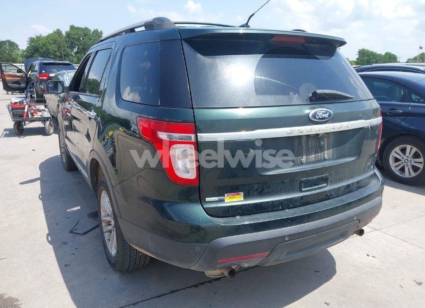 Photo 3 of 2013 Ford Explorer XLT (VIN 1FM5K8D81DGA47884)