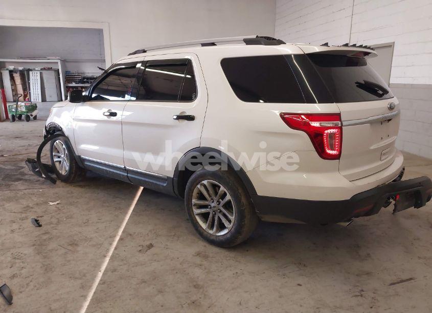 Photo 3 of 2013 Ford Explorer XLT (VIN 1FM5K8D81DGB12684)