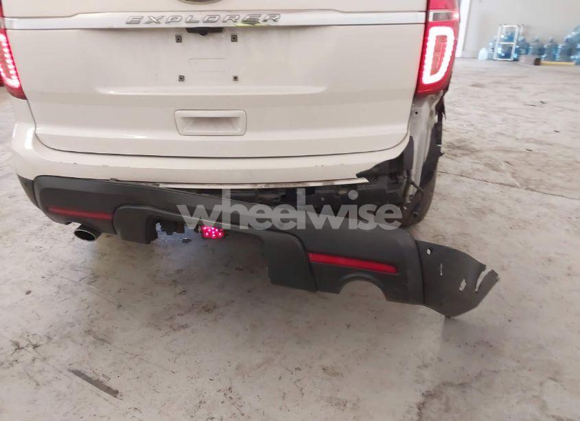 Photo 6 of 2013 Ford Explorer XLT (VIN 1FM5K8D81DGB12684)