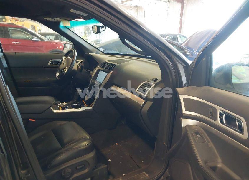 Photo 5 of 2013 Ford Explorer XLT (VIN 1FM5K8D81DGB26097)