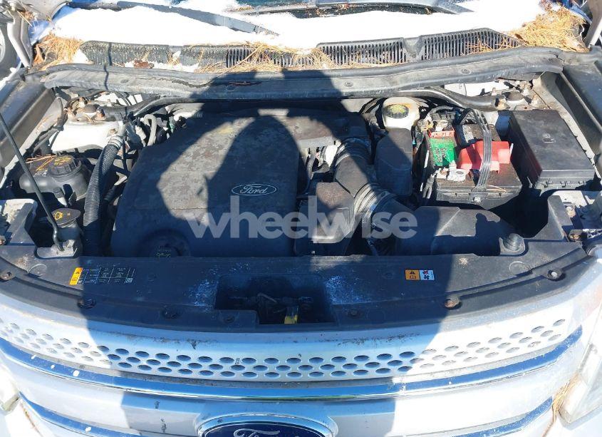 Photo 10 of 2013 Ford Explorer XLT (VIN 1FM5K8D81DGC66473)