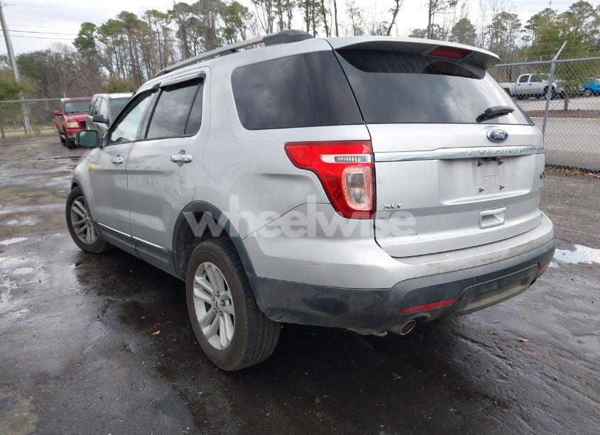 Photo 3 of 2013 Ford Explorer XLT (VIN 1FM5K8D81DGC71298)