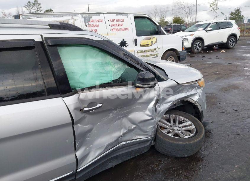 Photo 6 of 2013 Ford Explorer XLT (VIN 1FM5K8D81DGC71298)