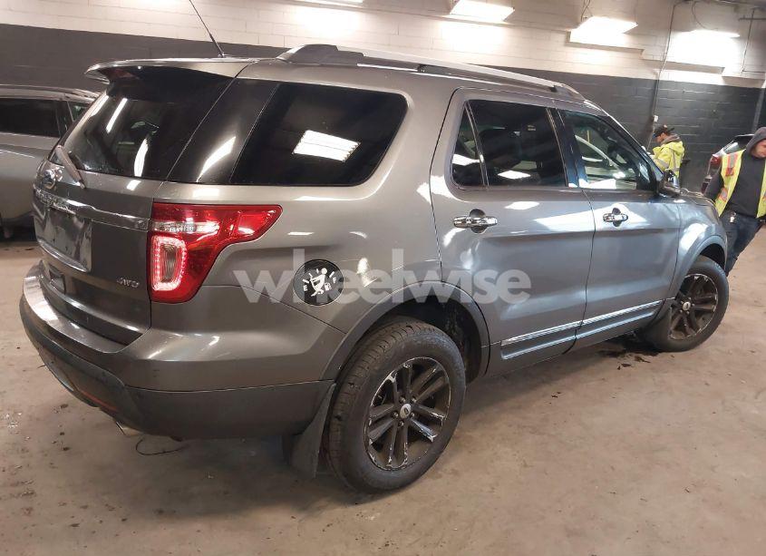 Photo 4 of 2013 Ford Explorer XLT (VIN 1FM5K8D81DGC86609)