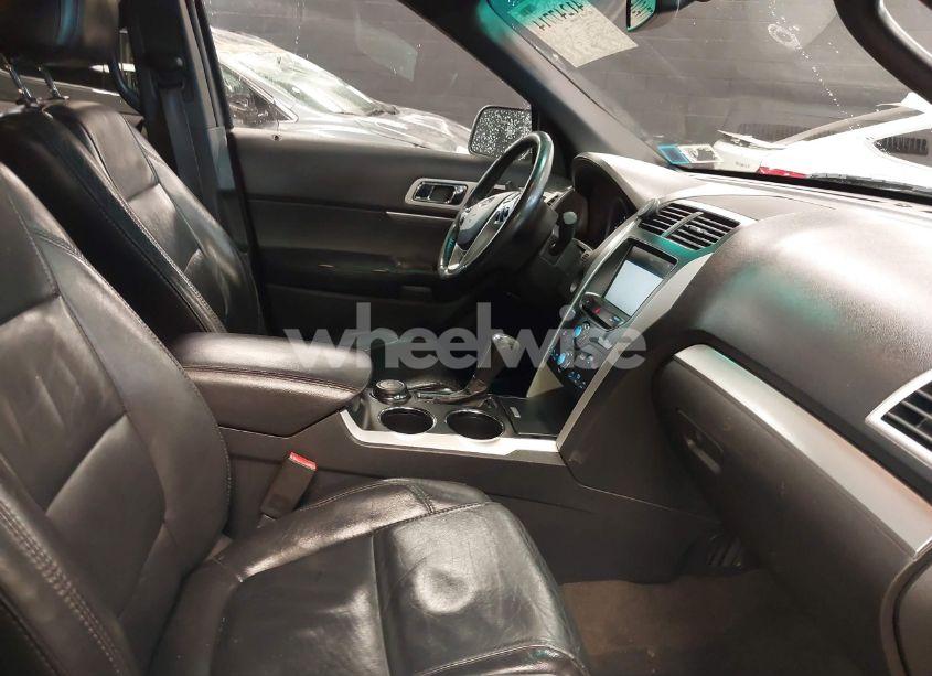 Photo 5 of 2013 Ford Explorer XLT (VIN 1FM5K8D81DGC86609)