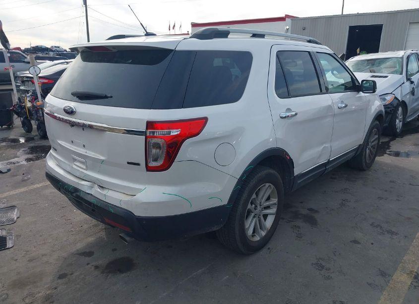 Photo 4 of 2014 Ford Explorer XLT (VIN 1FM5K8D81EGA00243)