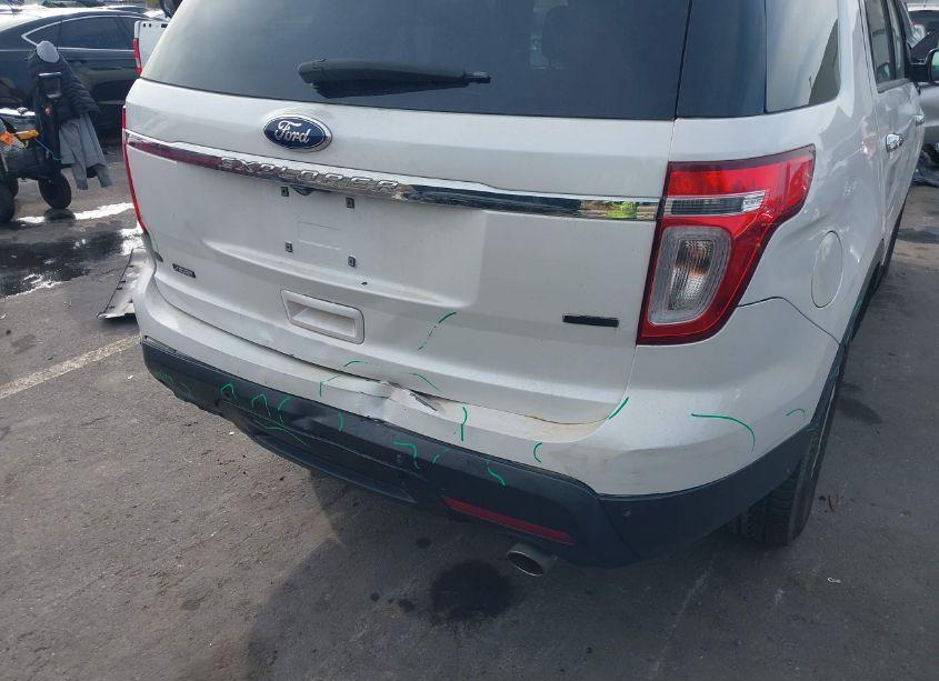 Photo 6 of 2014 Ford Explorer XLT (VIN 1FM5K8D81EGA00243)