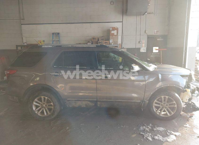 Photo 14 of 2014 Ford Explorer XLT (VIN 1FM5K8D81EGA05782)