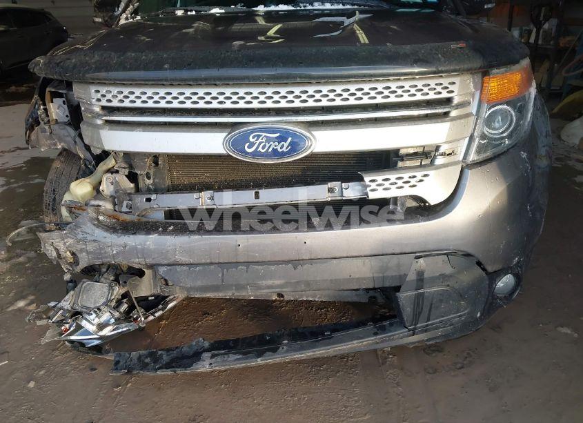 Photo 6 of 2014 Ford Explorer XLT (VIN 1FM5K8D81EGA05782)