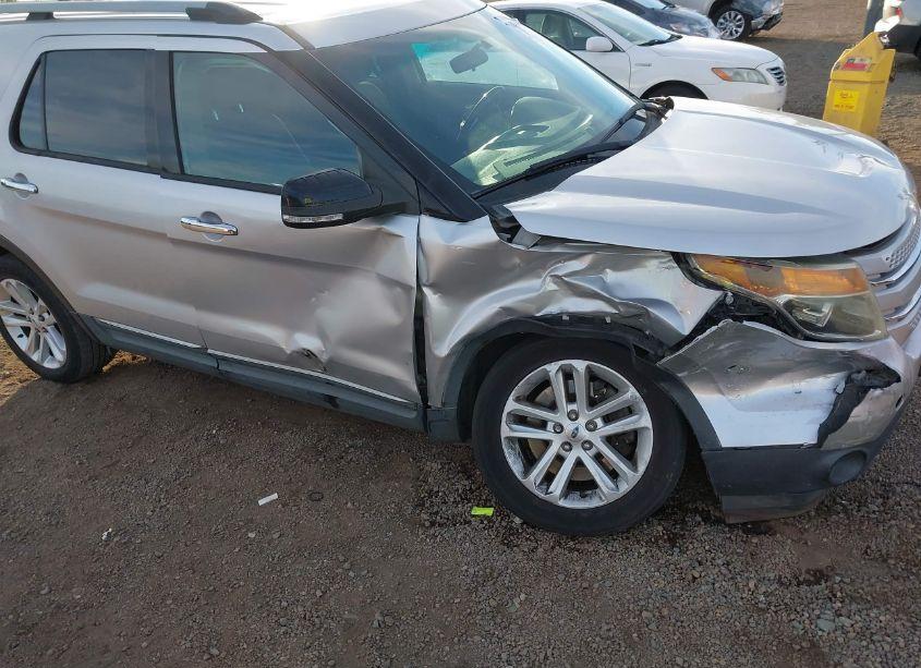 Photo 6 of 2014 Ford Explorer XLT (VIN 1FM5K8D81EGB44035)