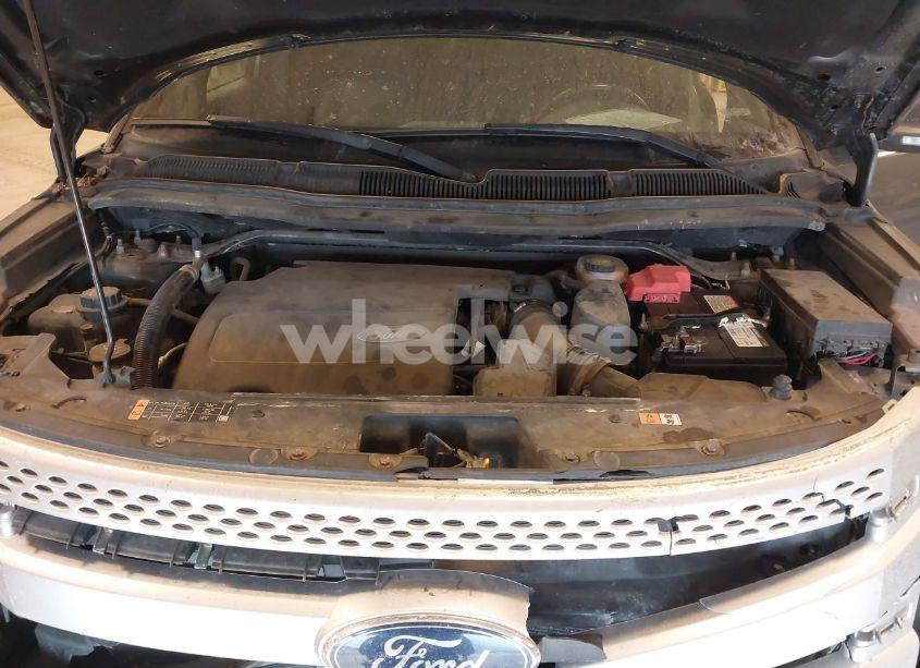 Photo 10 of 2014 Ford Explorer XLT (VIN 1FM5K8D81EGB57934)