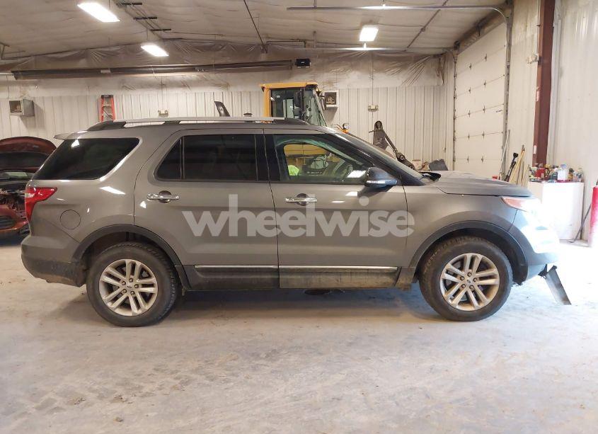 Photo 13 of 2014 Ford Explorer XLT (VIN 1FM5K8D81EGB57934)