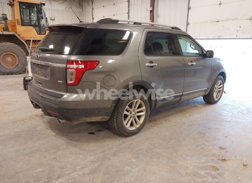 Photo 4 of 2014 Ford Explorer XLT (VIN 1FM5K8D81EGB57934)