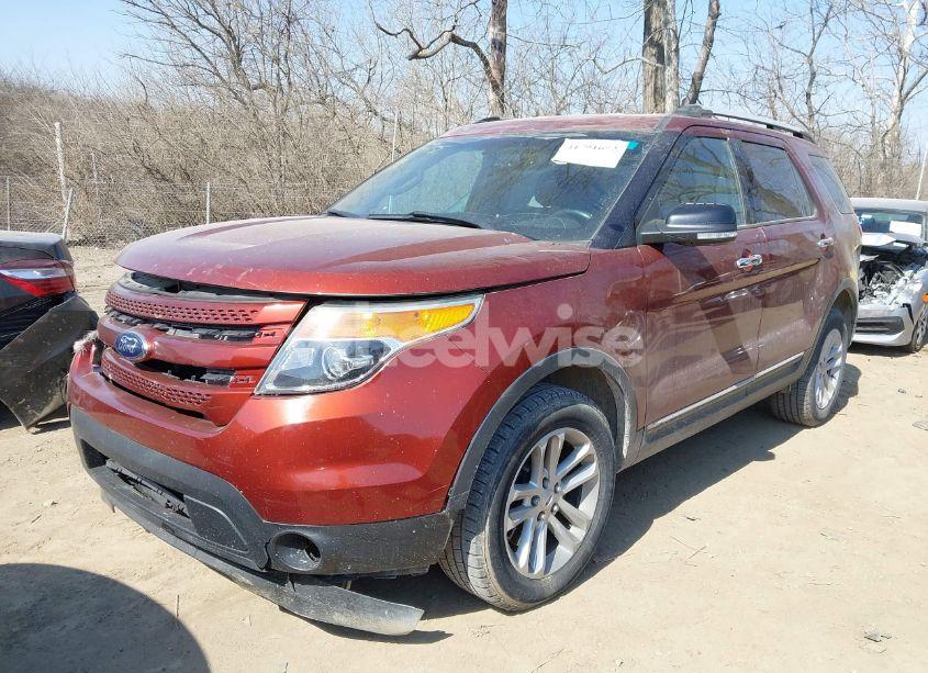 Photo 2 of 2014 Ford Explorer XLT (VIN 1FM5K8D81EGC50601)