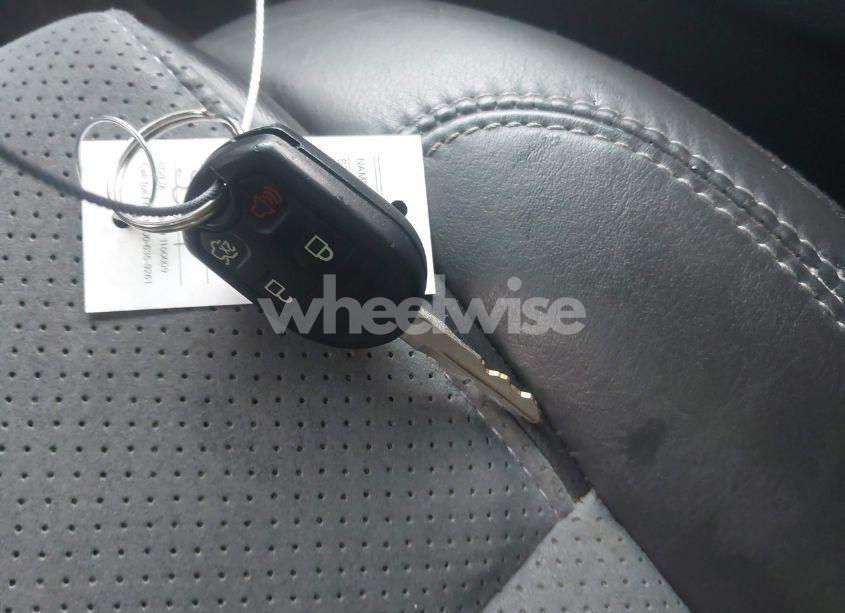 Photo 11 of 2015 Ford Explorer XLT (VIN 1FM5K8D81FGA38475)