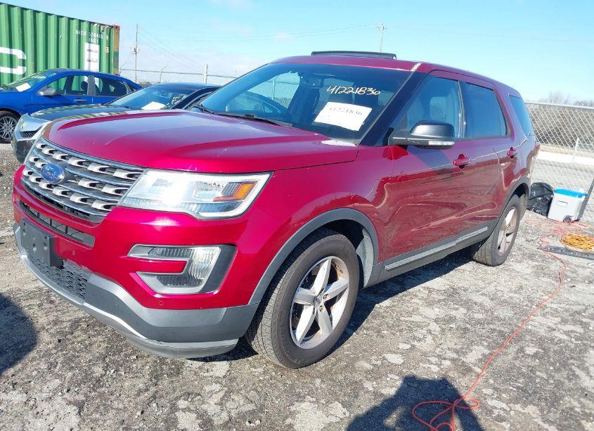 Photo 2 of 2016 Ford Explorer XLT (VIN 1FM5K8D81GGA05655)