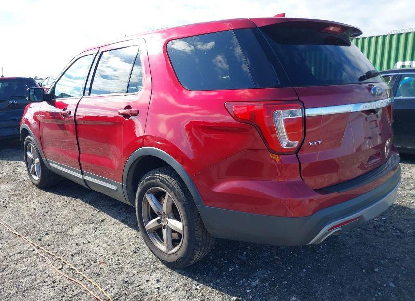 Photo 3 of 2016 Ford Explorer XLT (VIN 1FM5K8D81GGA05655)