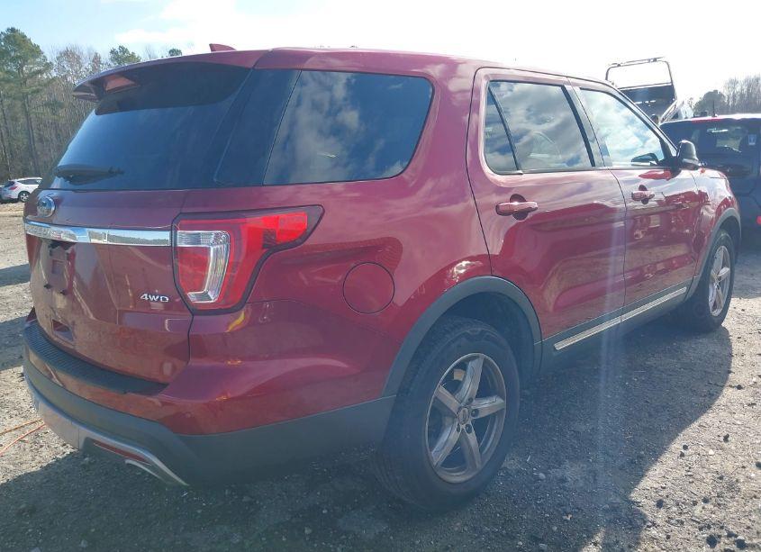 Photo 4 of 2016 Ford Explorer XLT (VIN 1FM5K8D81GGA05655)