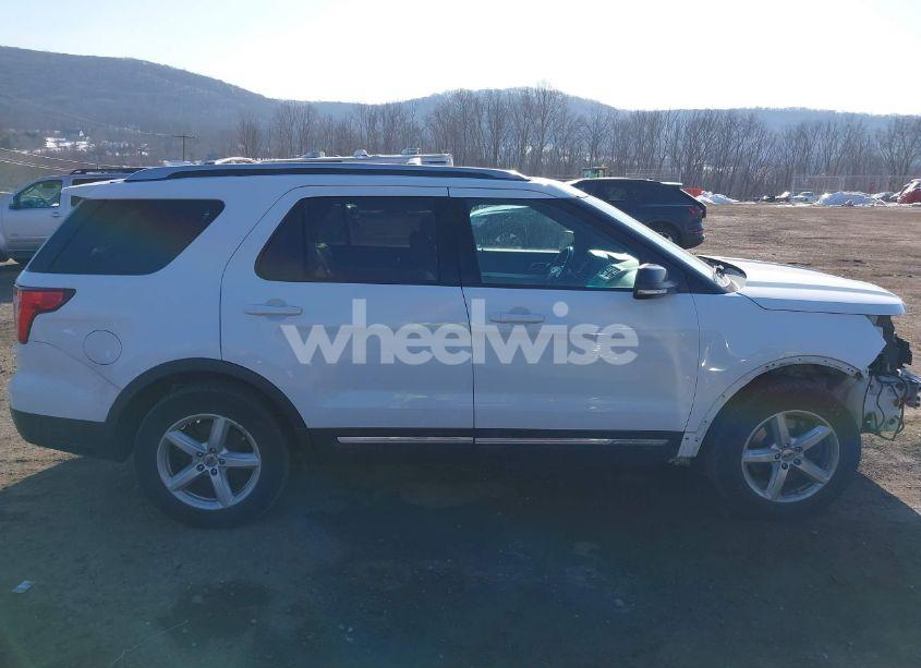 Photo 13 of 2016 Ford Explorer XLT (VIN 1FM5K8D81GGA21905)