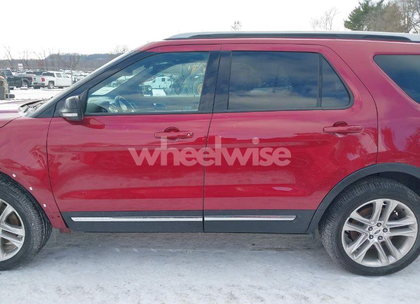 Photo 15 of 2016 Ford Explorer XLT (VIN 1FM5K8D81GGA83692)