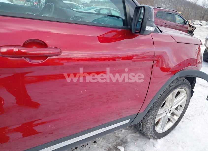 Photo 18 of 2016 Ford Explorer XLT (VIN 1FM5K8D81GGA83692)