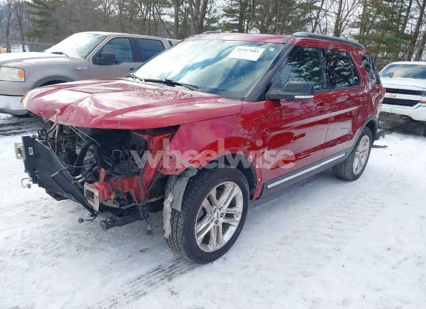 Photo 2 of 2016 Ford Explorer XLT (VIN 1FM5K8D81GGA83692)